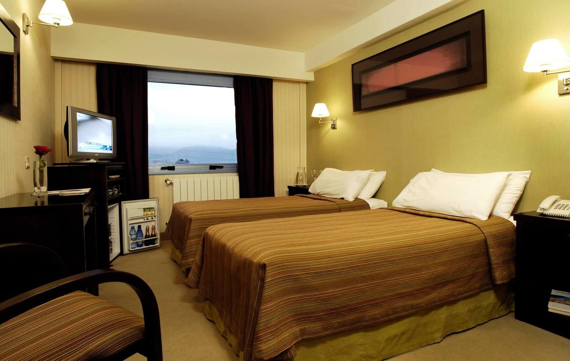 Mil810 Ushuaia Hotel Exteriör bild