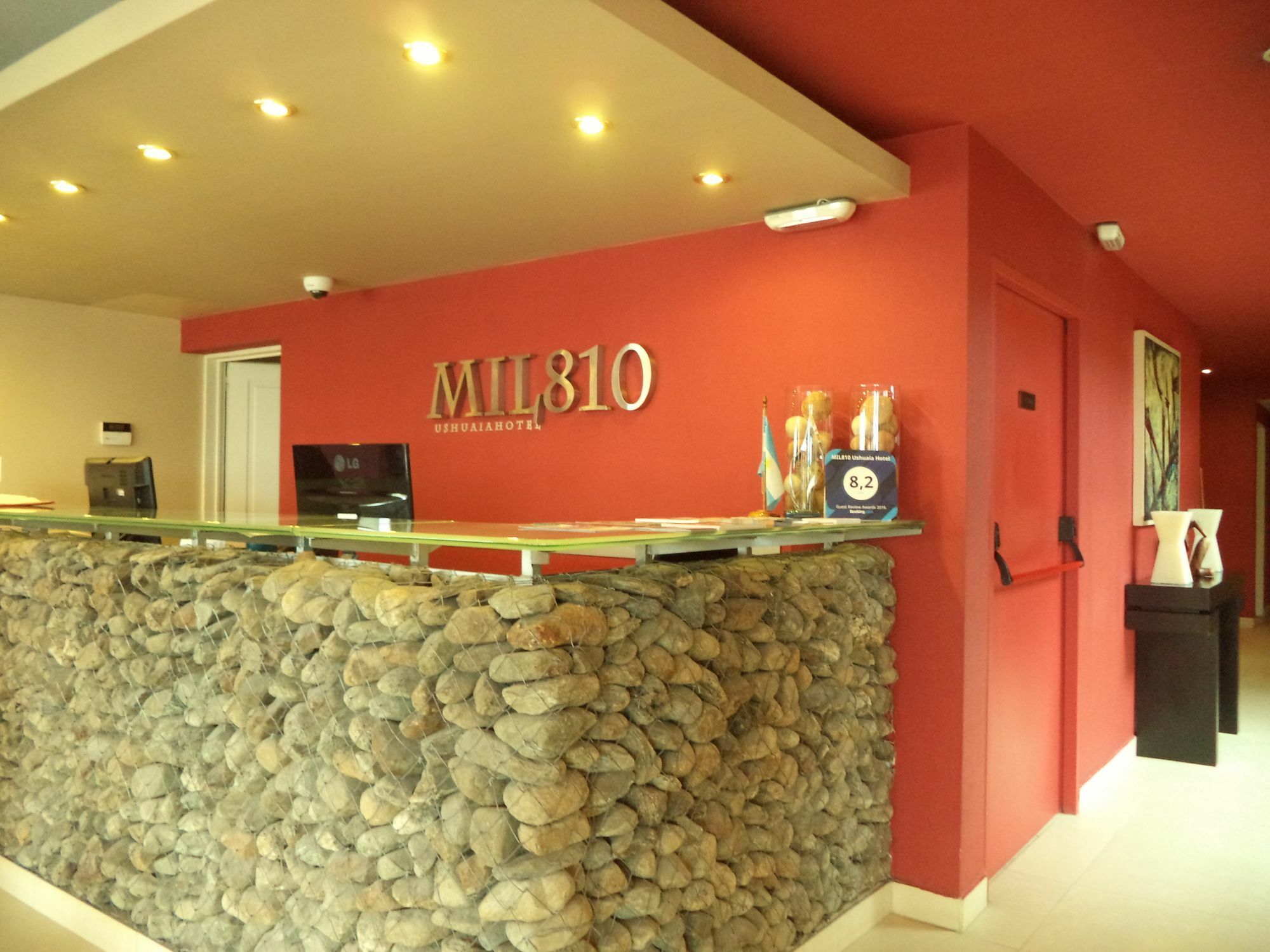 Mil810 Ushuaia Hotel Exteriör bild